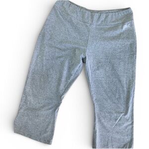 🩶 Everlast Sport Capri Leggings – Women’s XL | 19” Inseam